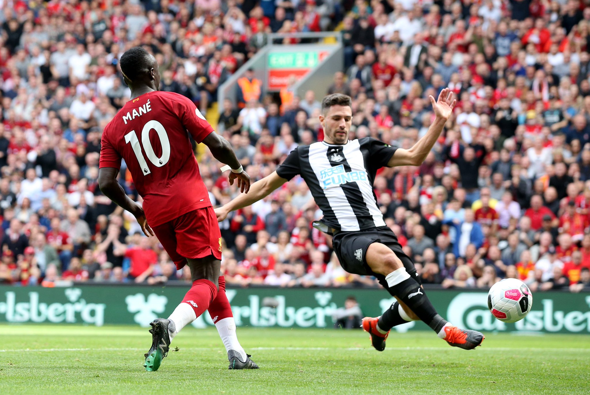 官方:津门虎提前结束张威的租借;据悉球员将加盟广西平果.